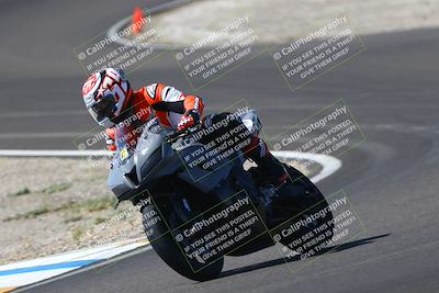 media/Sep-21-2025-TrackDaz (Sun) [[277c75b276]]/C Group/1140pm (Turn 3)/